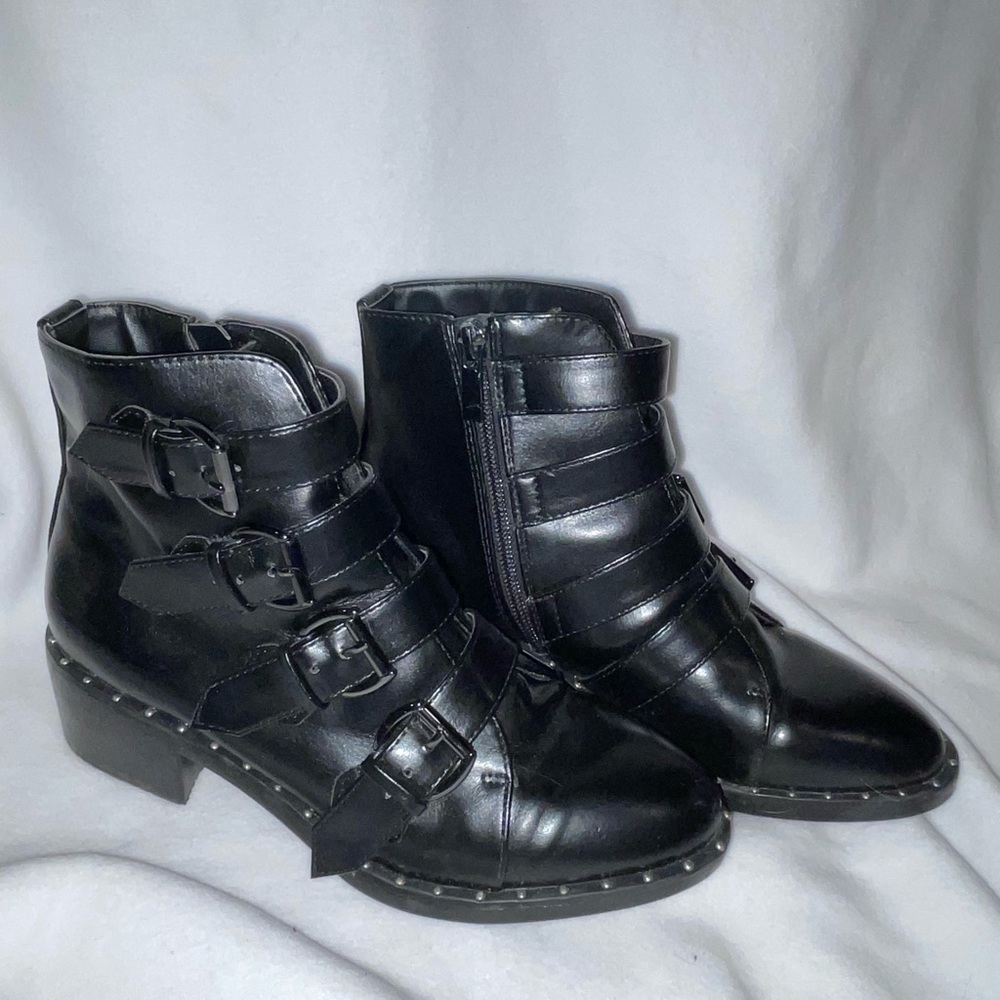 Black booties- a new day 6.5